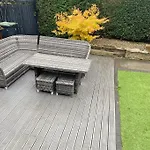 Honeybee Cottage, With A Log Fire & A Hot Tub. Casa vacanze