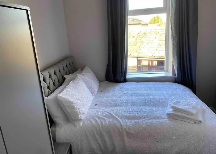 Honeybee Cottage, With A Log Fire & A Hot Tub. Nyaraló